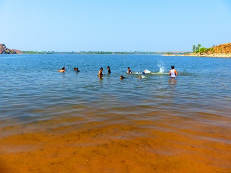 Tonnuru kere water lake